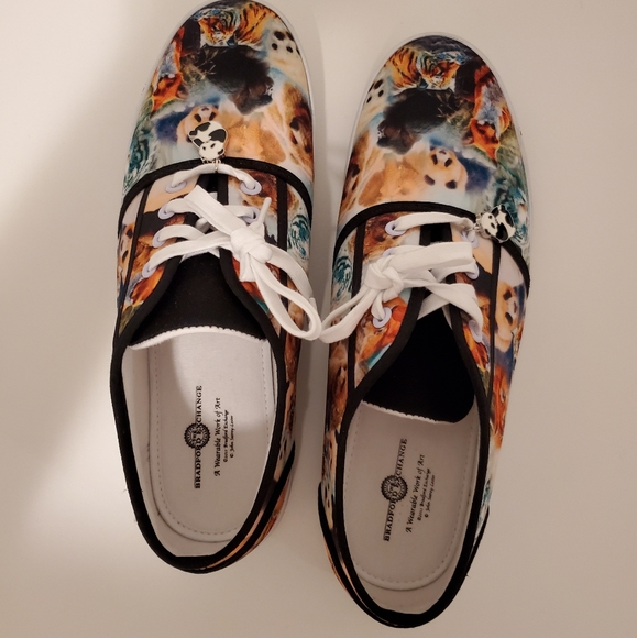 The Bradford Exchande Canvas shoe 10. - Picture 2 of 15